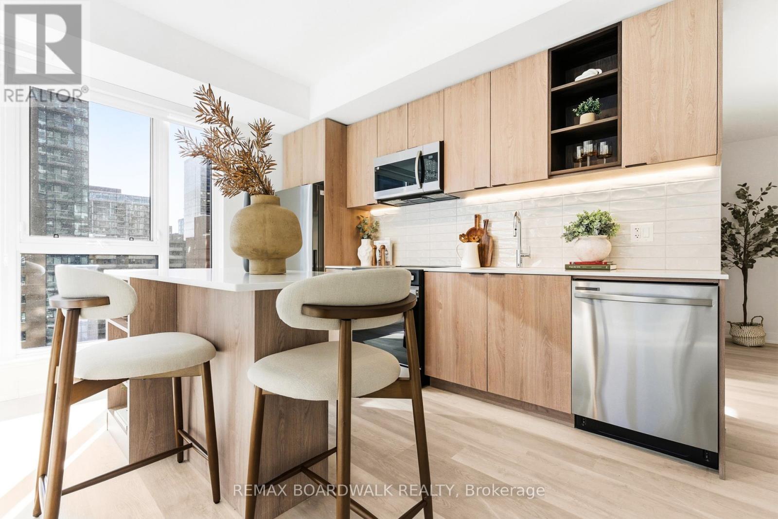 804 - 391 Slater Street, Ottawa, Ontario  K1R 0G7 - Photo 5 - X12751380