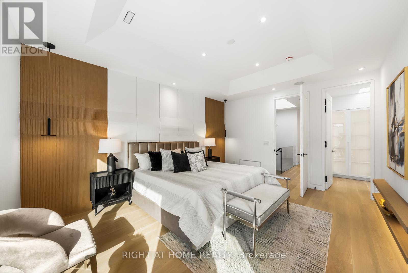 74b Rathnelly Avenue, Toronto, Ontario  M4V 2M6 - Photo 21 - C12749330