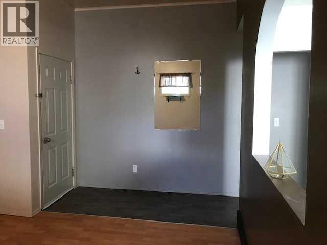 10308 101 Street, Peace River, Alberta  T8S 1B4 - Photo 5 - A2276657