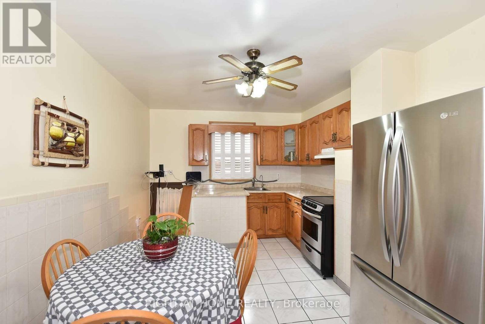 Main - 23 Amherst Avenue, Toronto, Ontario  M6E 1Z2 - Photo 5 - C12751322