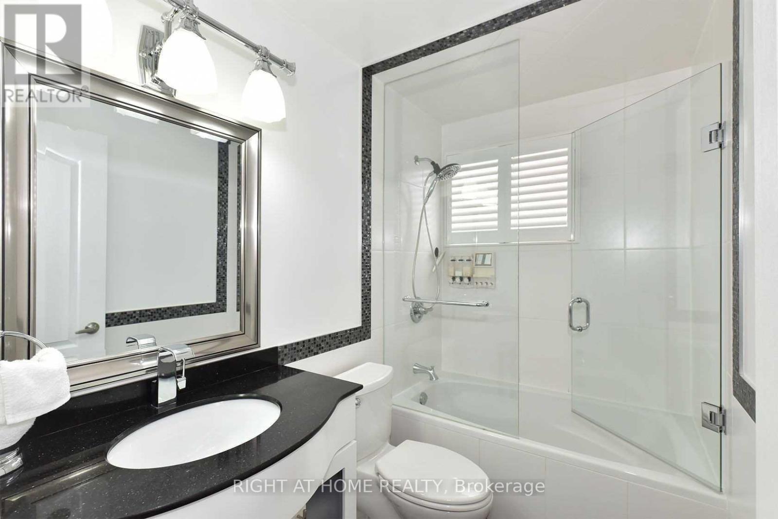 Main - 23 Amherst Avenue, Toronto, Ontario  M6E 1Z2 - Photo 9 - C12751322