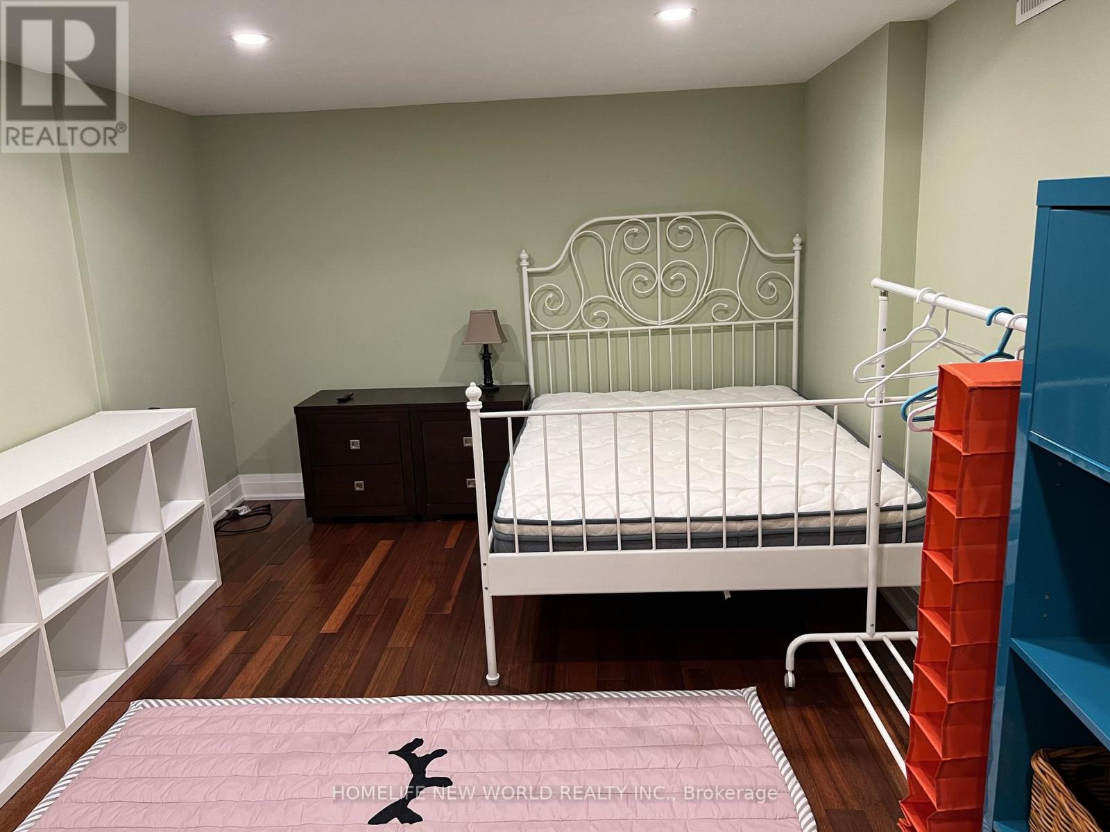 15 Kenneth Wood Crescent, Toronto, Ontario  M2N 0K3 - Photo 2 - C12751332