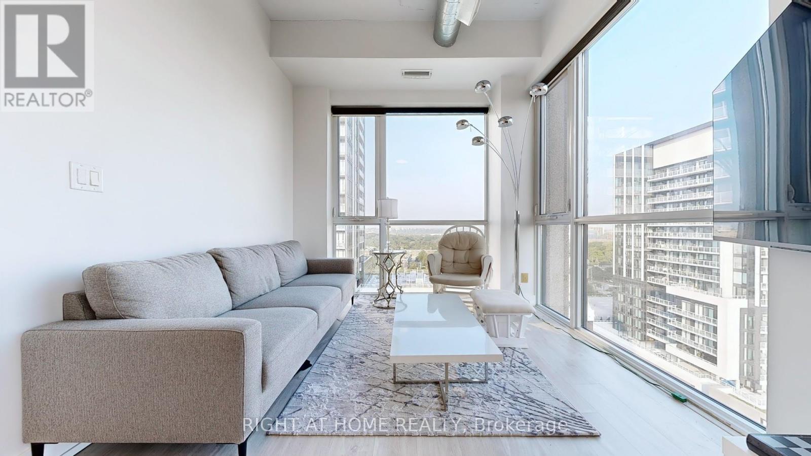 75 The Don Way W, Toronto, Ontario  M3C 2E9 - Photo 2 - C12751344