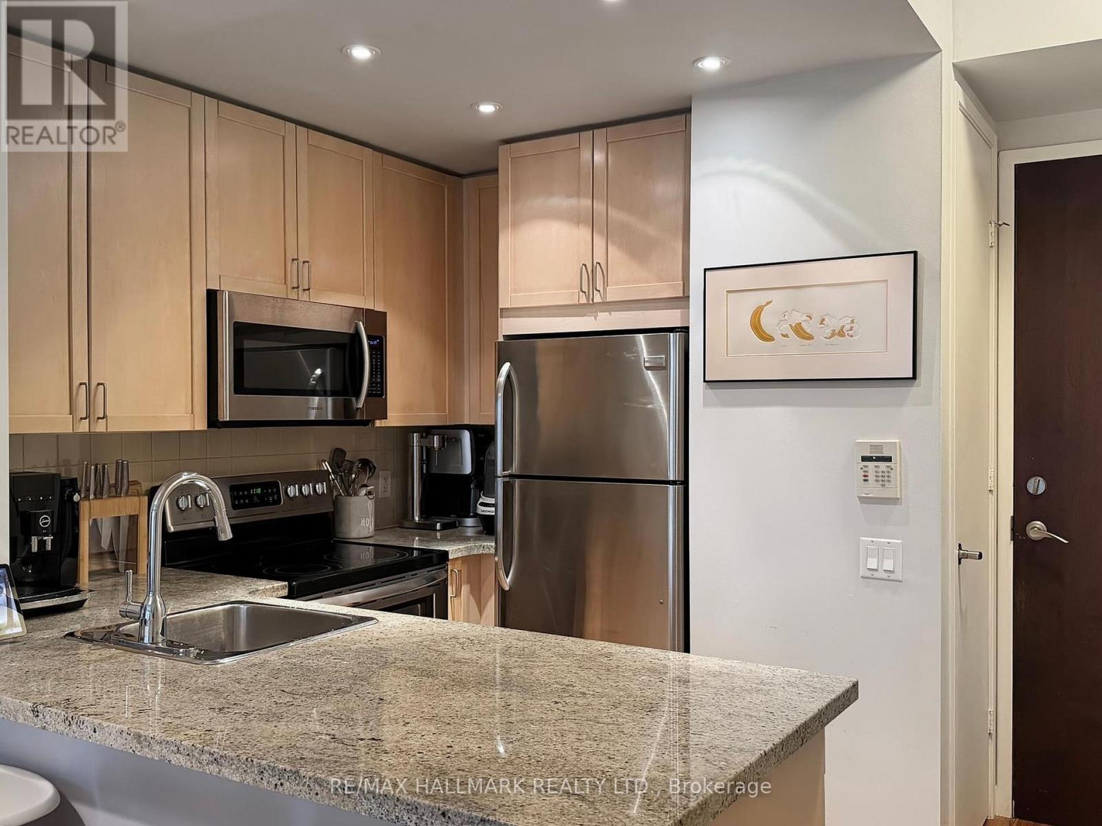 1403 - 85 Bloor Street E, Toronto, Ontario  M4W 3Y1 - Photo 10 - C12751356