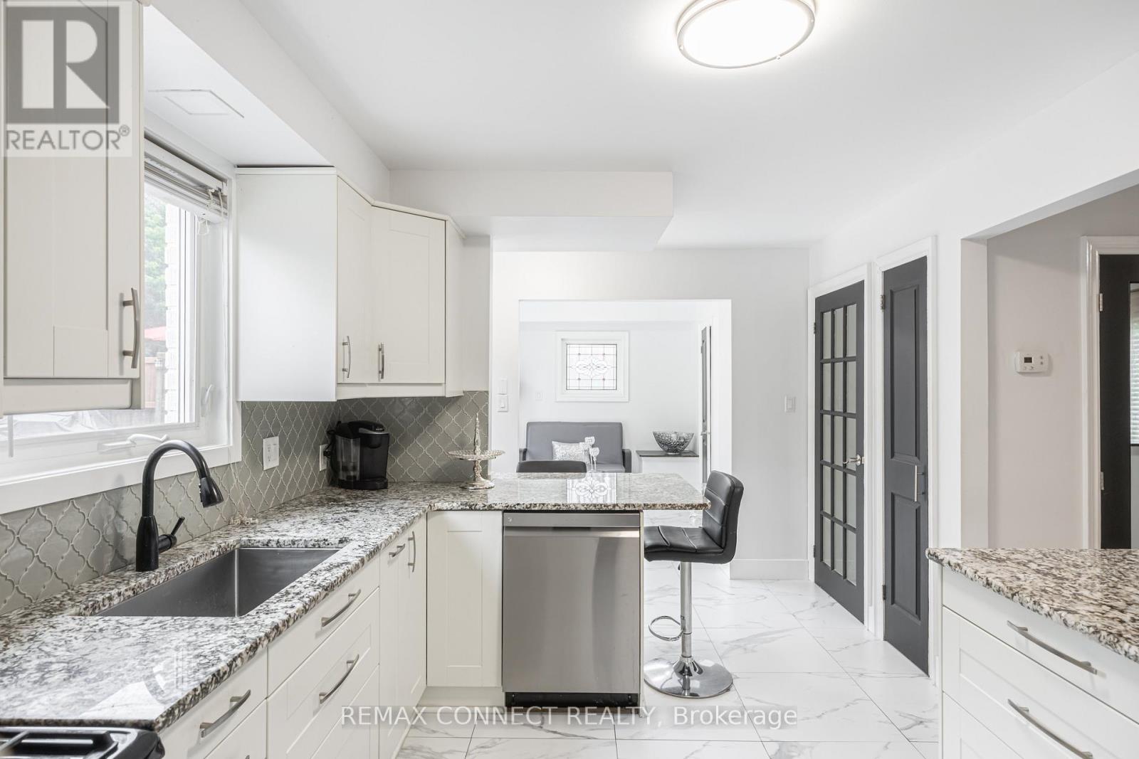 32 Harland Crescent, Ajax, Ontario  L1S 1J9 - Photo 13 - E12751326