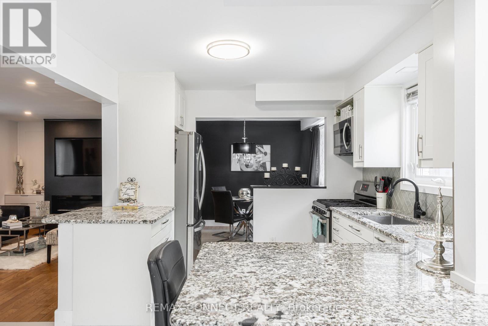 32 Harland Crescent, Ajax, Ontario  L1S 1J9 - Photo 14 - E12751326