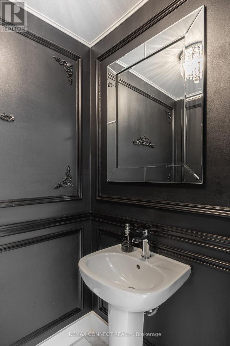 32 Harland Crescent, Ajax, Ontario  L1S 1J9 - Photo 17 - E12751326