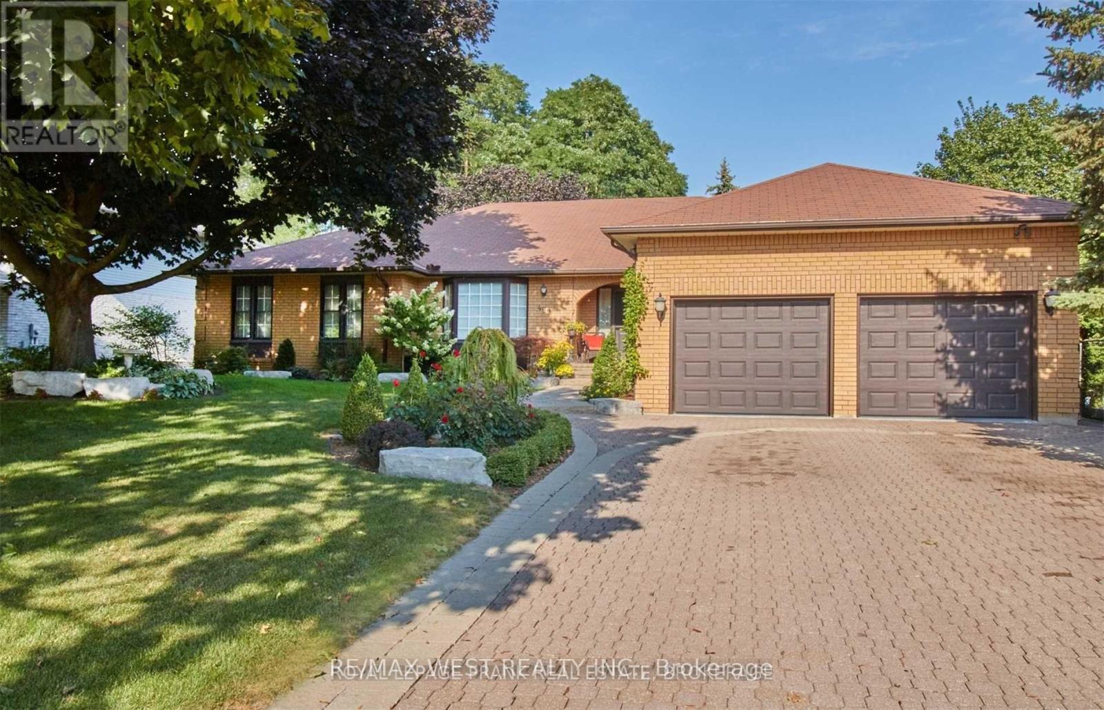 Main Floor - 499 Reynolds Street, Whitby, Ontario  L1N 6H4 - Photo 2 - E12751330