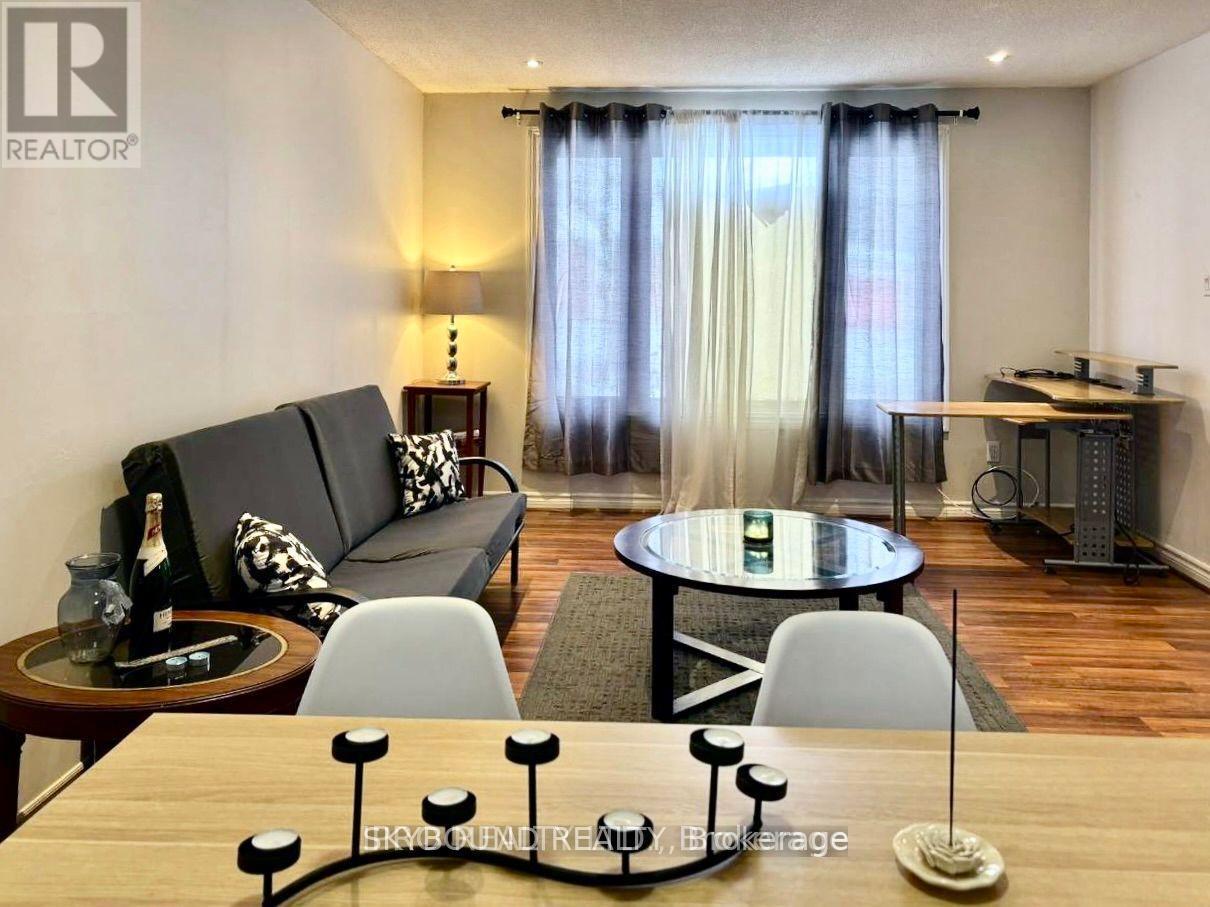 Room 2 - 252 William Roe Boulevard N, Newmarket, Ontario  L3Y 1B5 - Photo 7 - N12751348