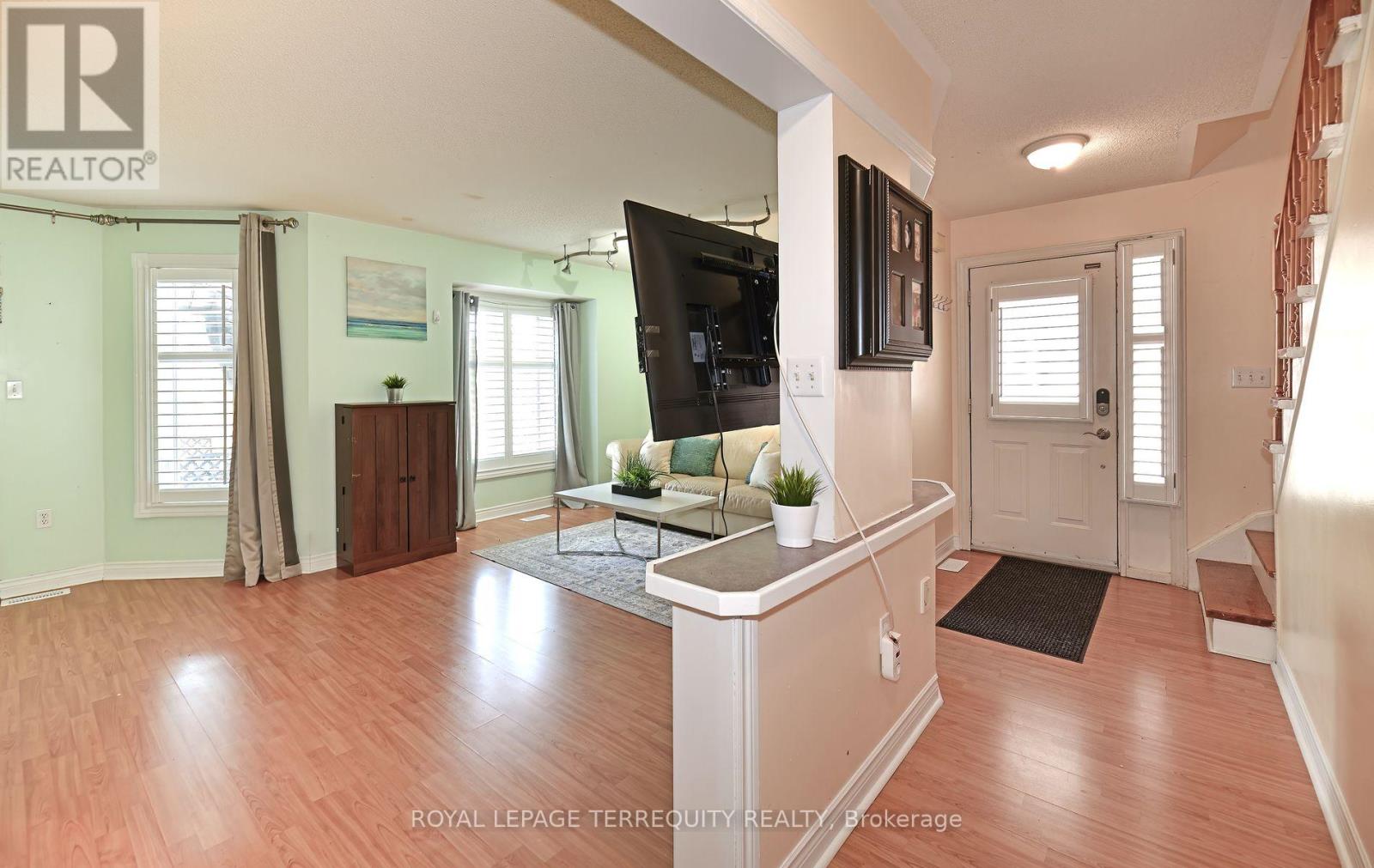 154 Pressed Brick Drive, Brampton, Ontario  L6V 4K6 - Photo 13 - W12751318