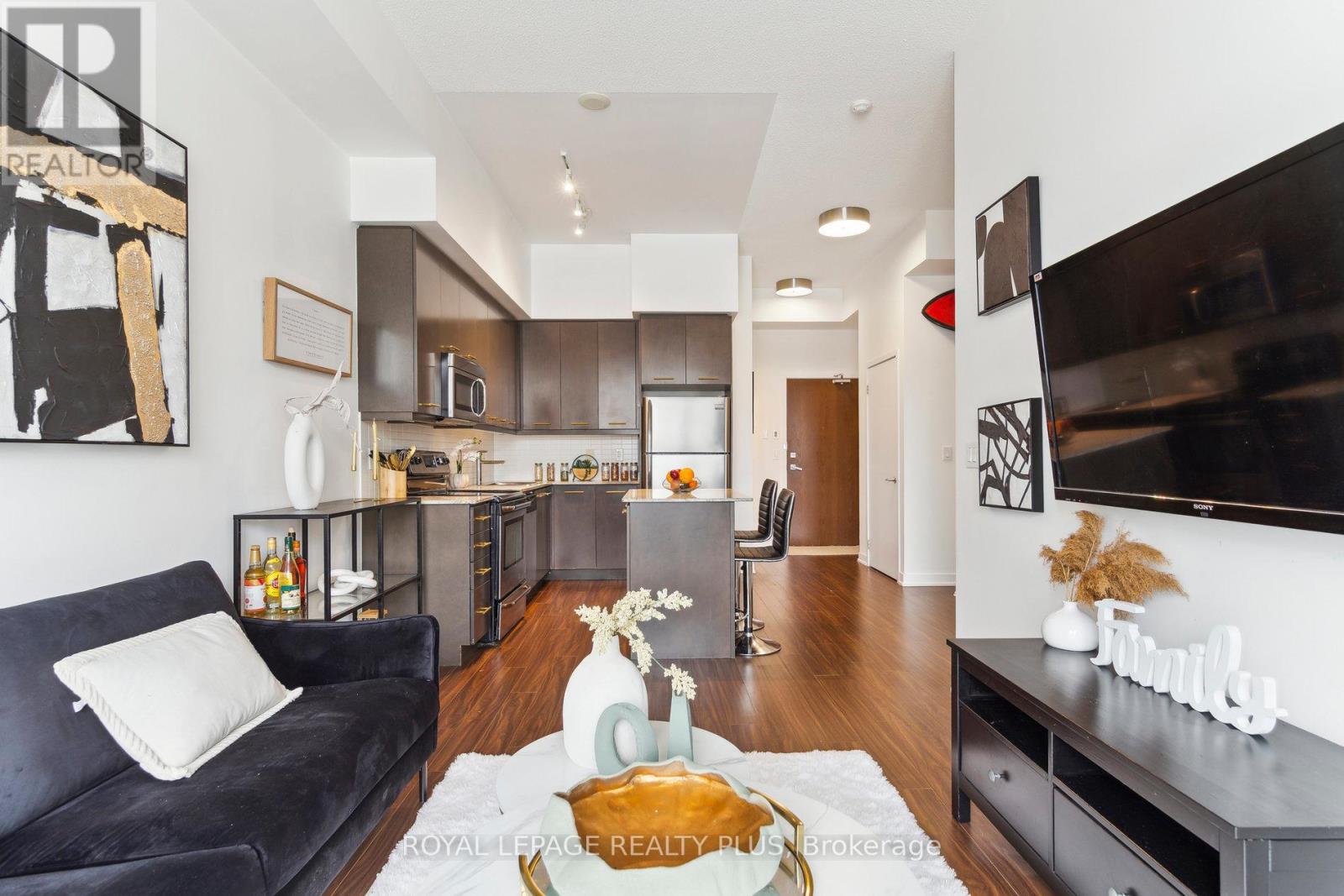 603 - 365 Prince Of Wales Drive, Mississauga, Ontario  L5B 0G6 - Photo 7 - W12751378