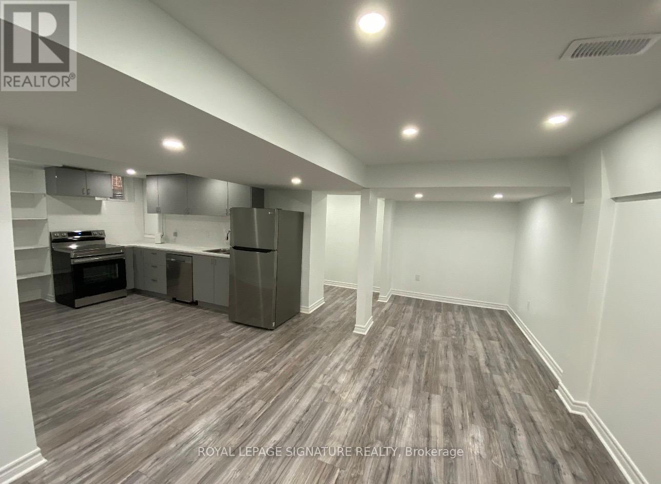 445 Malaga Road, Mississauga, Ontario  L5B 3V8 - Photo 22 - W12751392