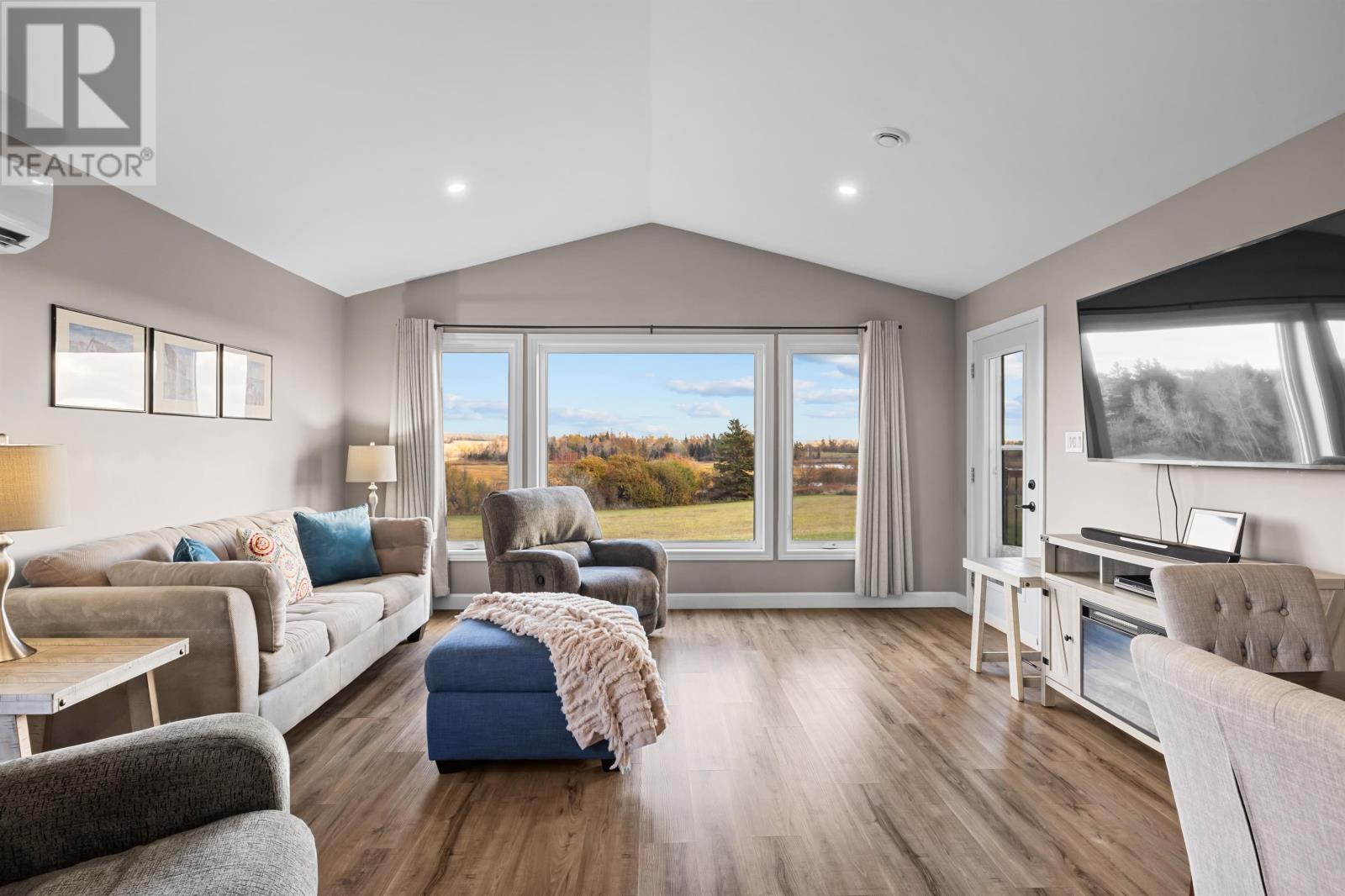 151 Route 10, Tryon, Prince Edward Island  C0B 1A0 - Photo 12 - 202601958