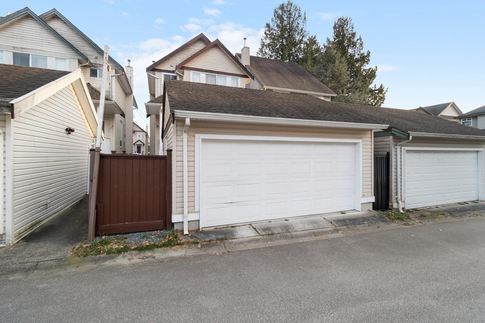 12625 Hampton Court, Surrey, British Columbia  V3W 1N2 - Photo 31 - R3085196