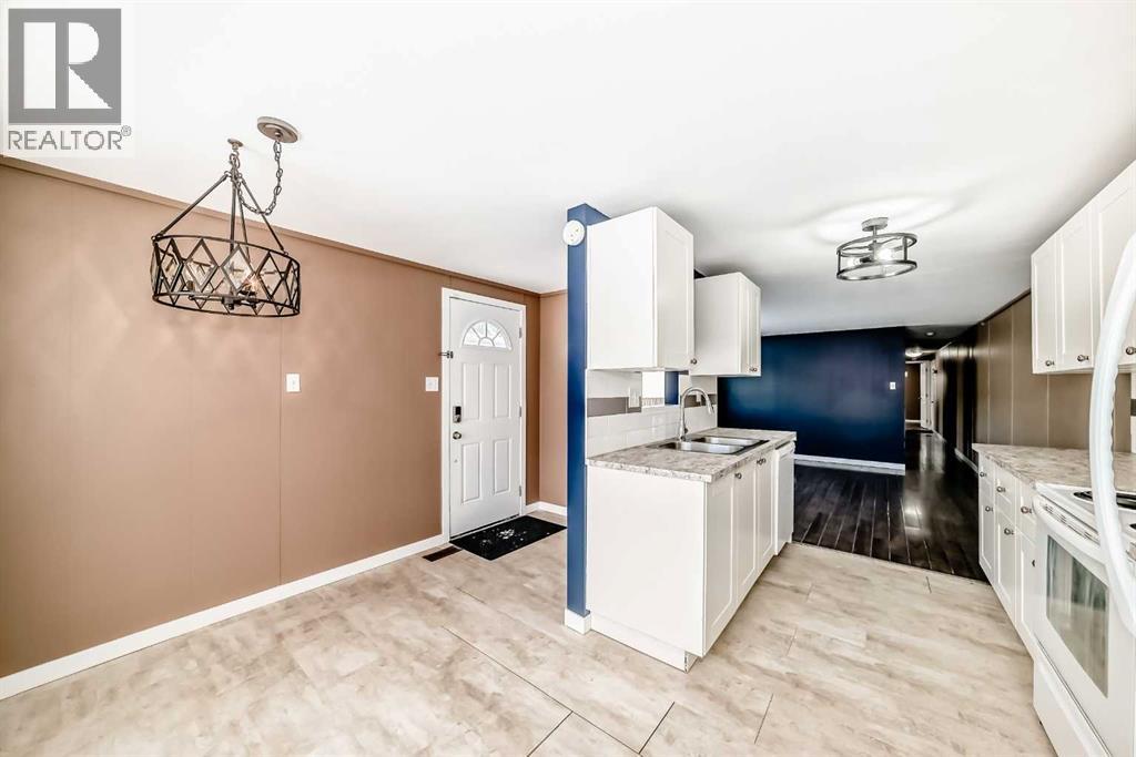 24 Spring Dale Circle Se, Airdrie, Alberta  T4A 1P2 - Photo 7 - A2272704