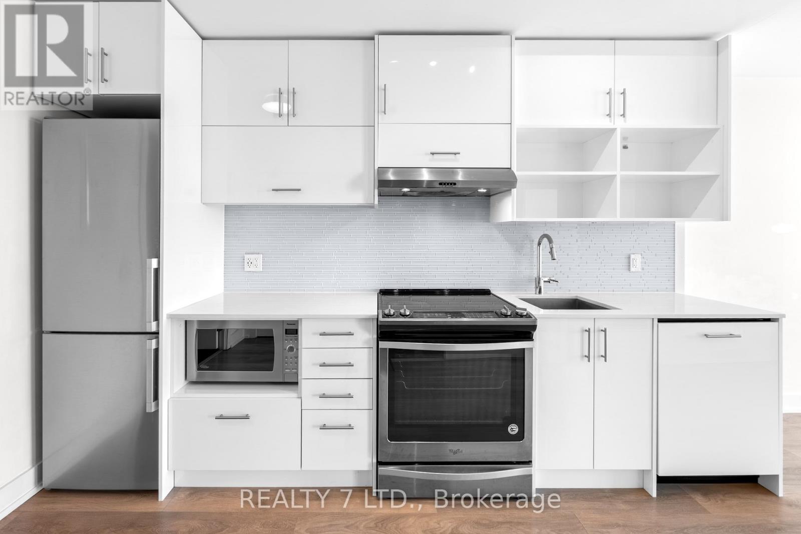 1207 - 128 Fairview Mall Drive, Toronto (Don Valley Village), Ontario  M2J 2Z1 - Photo 16 - C12629776