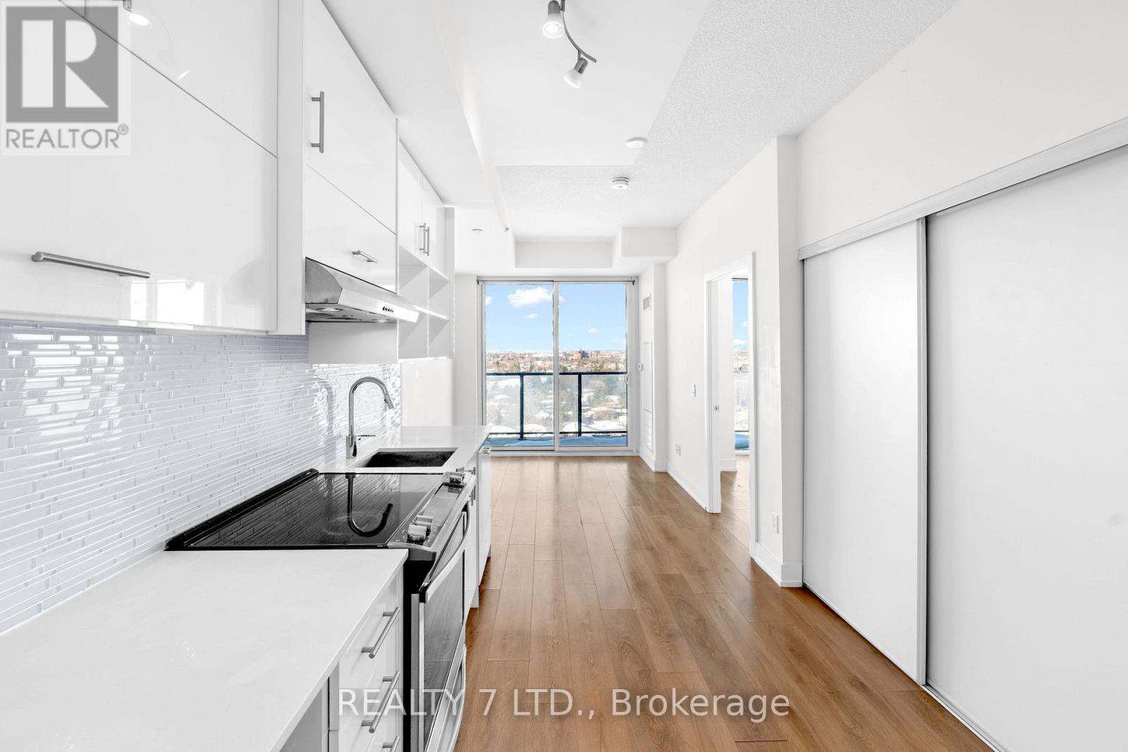 1207 - 128 Fairview Mall Drive, Toronto (Don Valley Village), Ontario  M2J 2Z1 - Photo 18 - C12629776