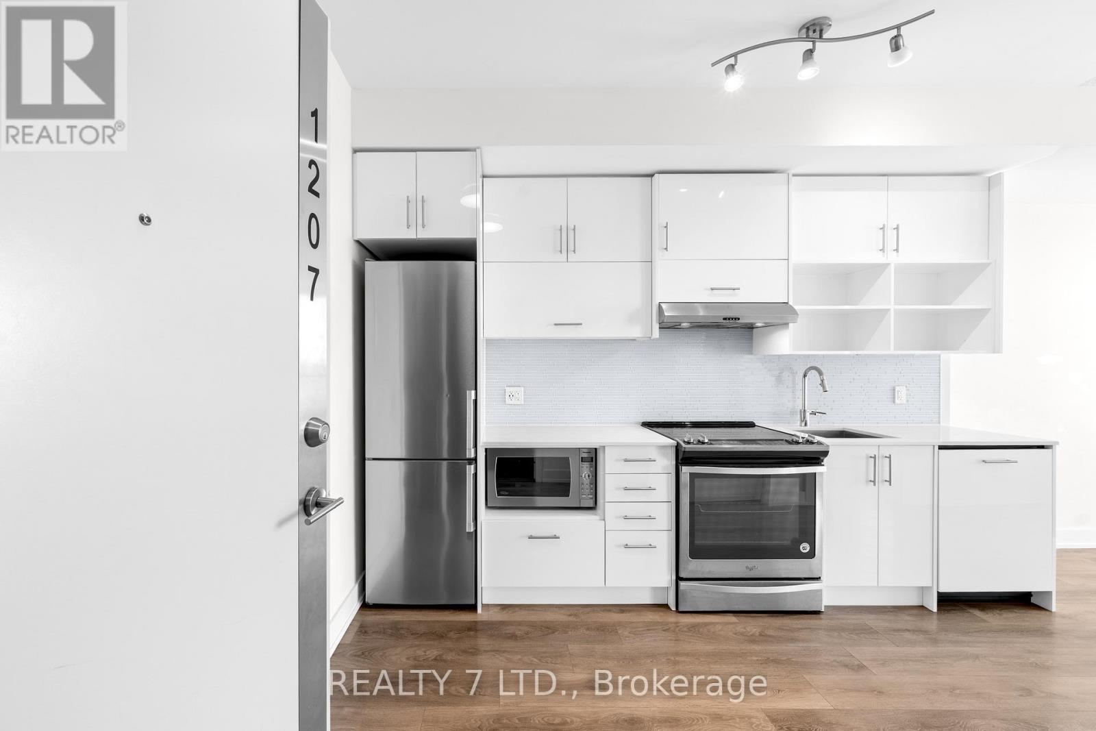 1207 - 128 Fairview Mall Drive, Toronto (Don Valley Village), Ontario  M2J 2Z1 - Photo 12 - C12629776