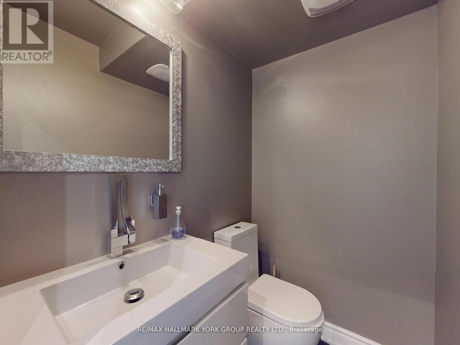 139 John West Way W, Aurora, Ontario  L4G 7E3 - Photo 18 - N12750434