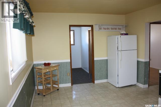 552 10th Street, Prince Albert, Saskatchewan  S6V 0Z6 - Photo 5 - SK021937