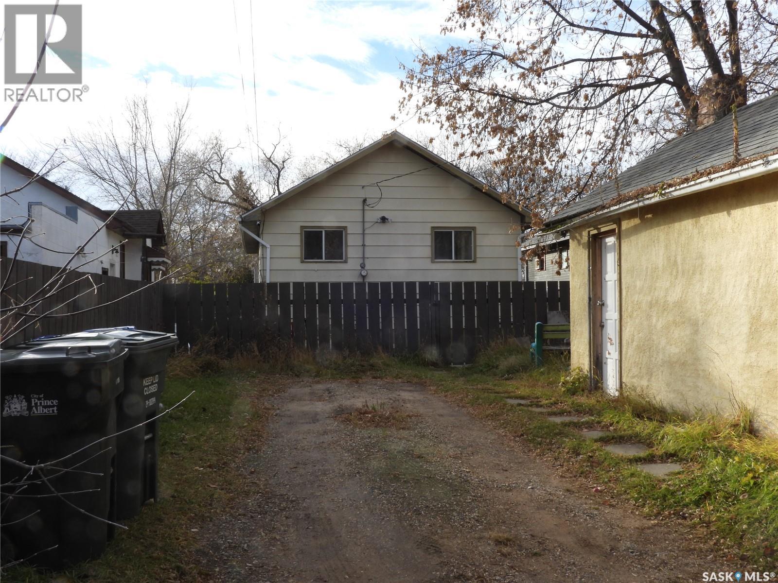 552 10th Street, Prince Albert, Saskatchewan  S6V 0Z6 - Photo 9 - SK021937