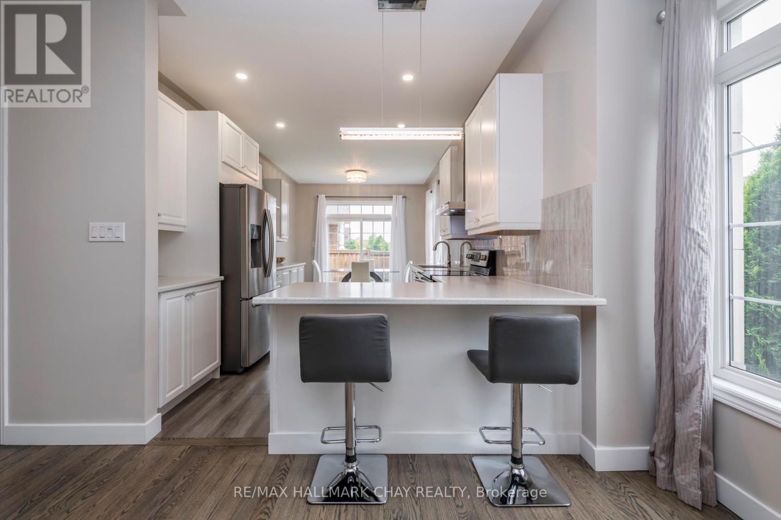 1300 Hunter Street, Innisfil, Ontario  L9S 0H1 - Photo 8 - N12673780