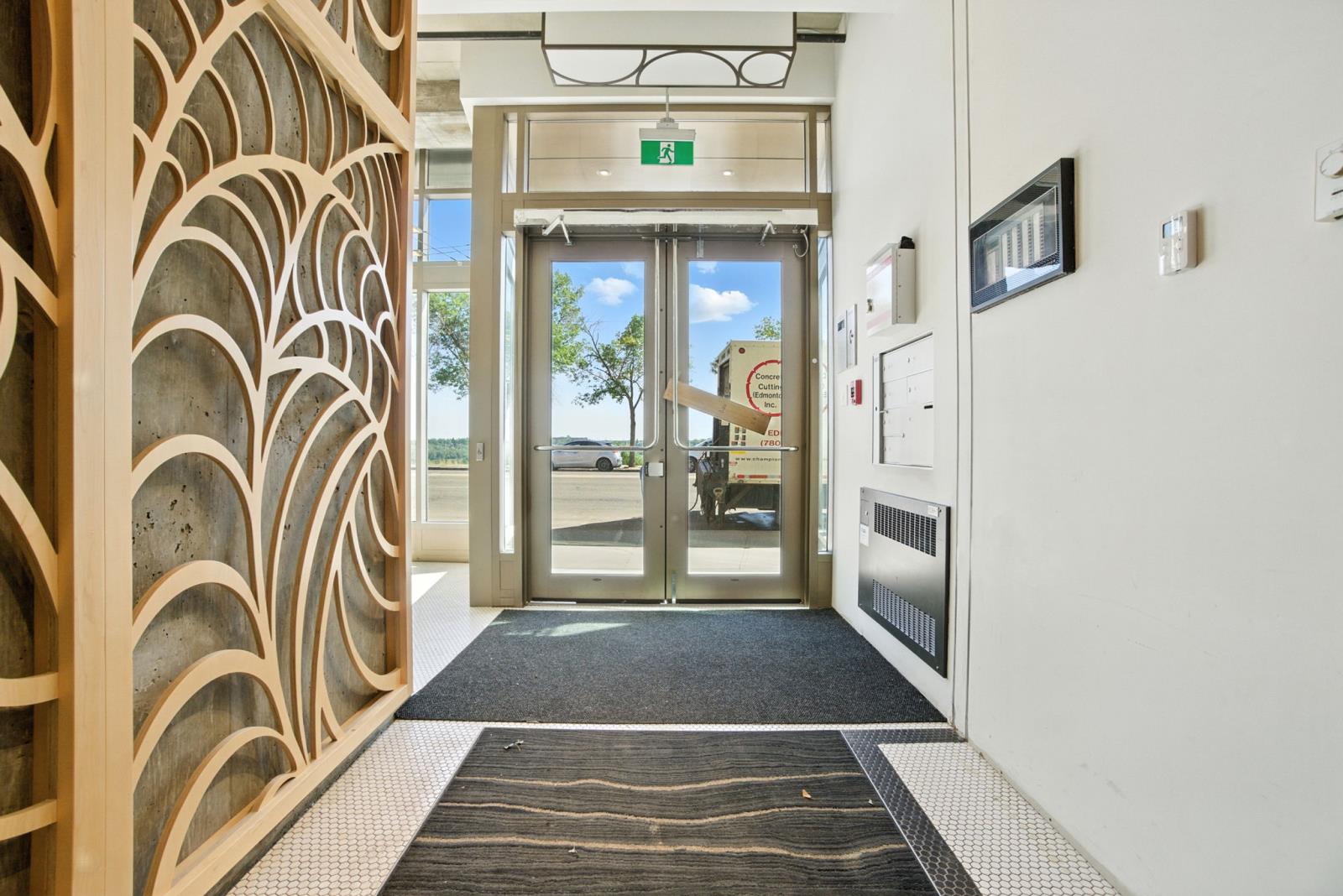 9666  Jasper Avenue, Edmonton, Alberta  T5H 3V5 - Photo 5 - 43690617