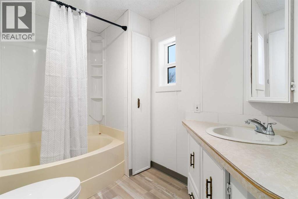 9713 102 Avenue, Clairmont, Alberta  T0H 0W6 - Photo 19 - A2276815