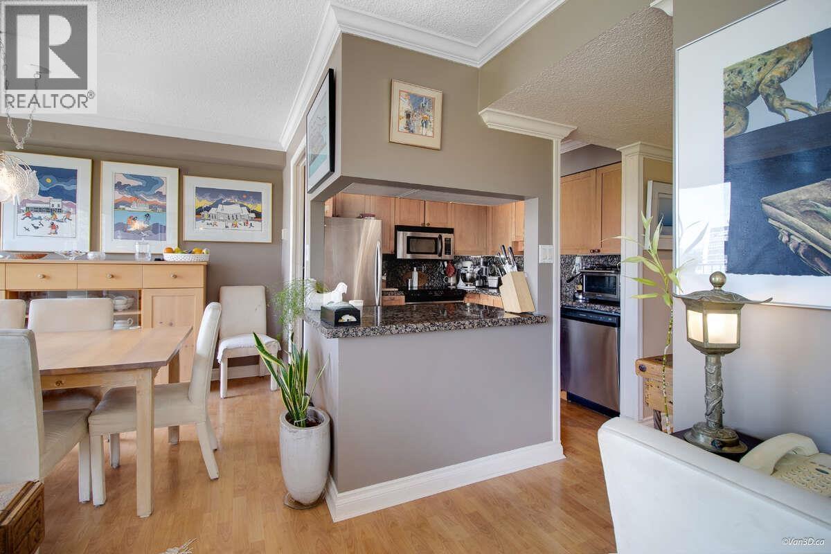 903 1745 Esquimalt Avenue, West Vancouver, British Columbia  V7V 1R7 - Photo 9 - R3030203