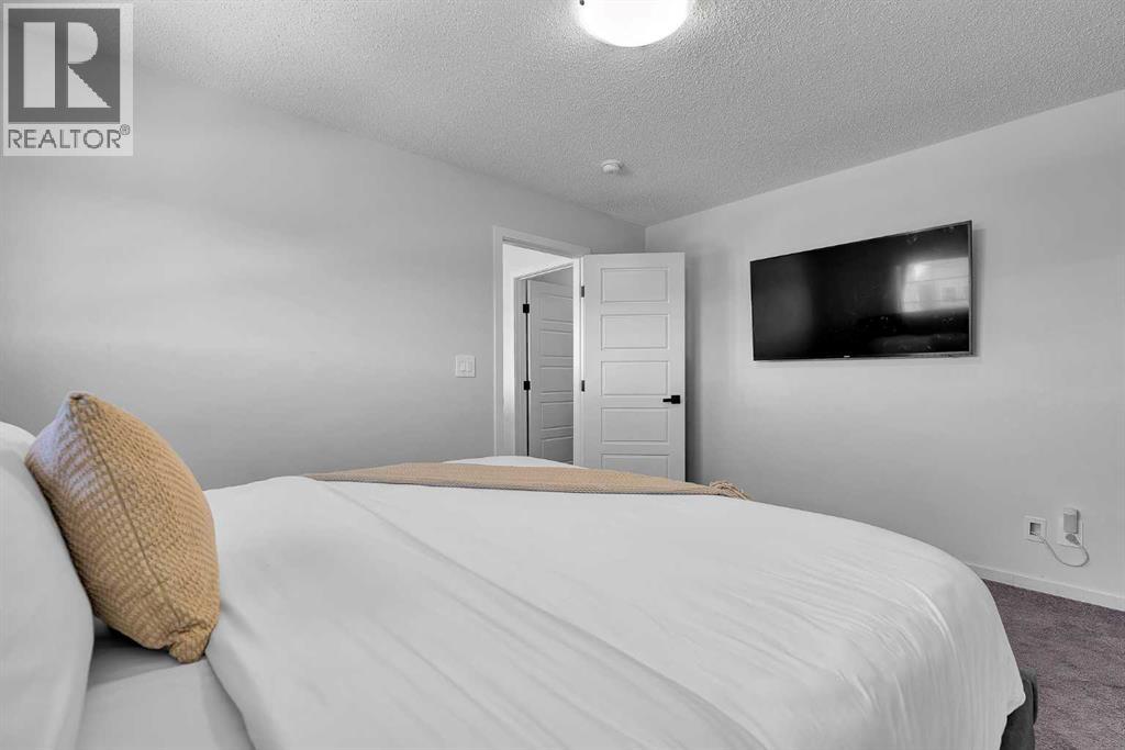 11 Carringham Way Nw, Calgary, Alberta  T3P 1W2 - Photo 21 - A2277979