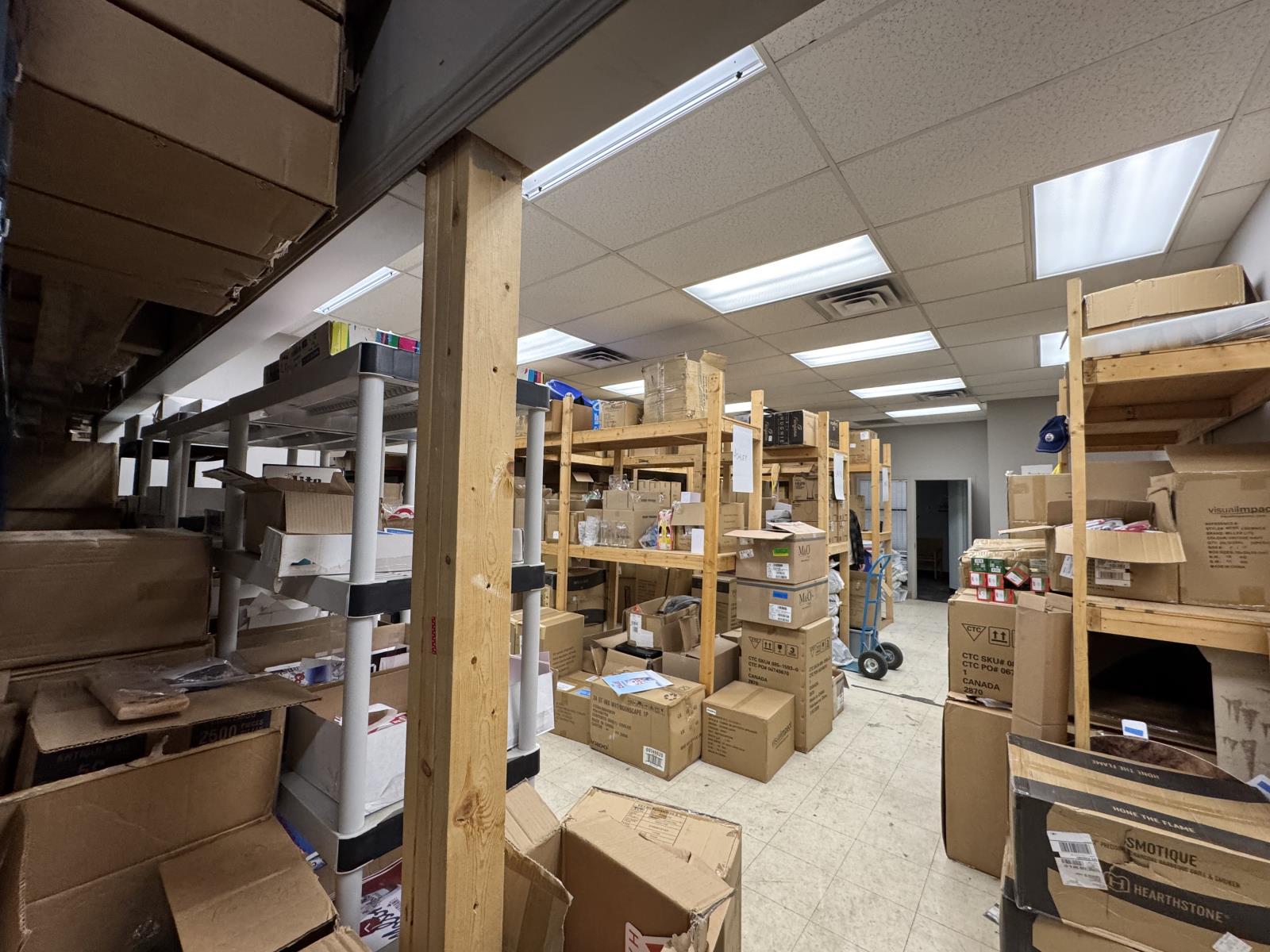 28  Airport Road, Edmonton, Alberta  T5G 0W7 - Photo 8 - 43690613