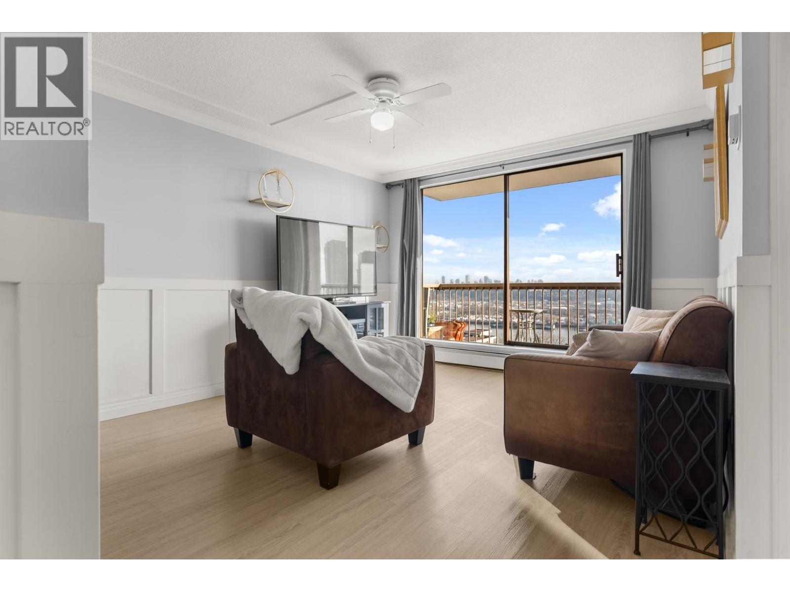 908 320 Royal Avenue, New Westminster, British Columbia  V3L 5C6 - Photo 4 - R3085767