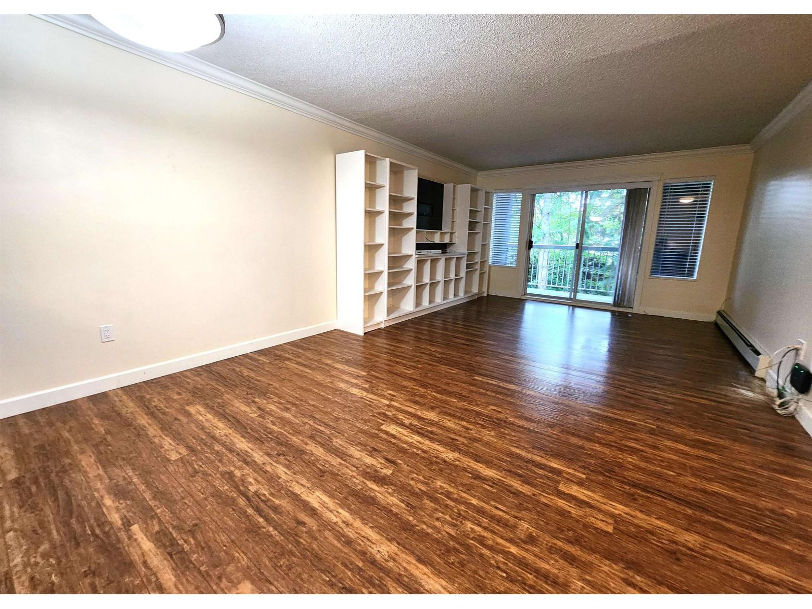 102 5664 200 Street, Langley, British Columbia  V3A 1M8 - Photo 3 - R3085574