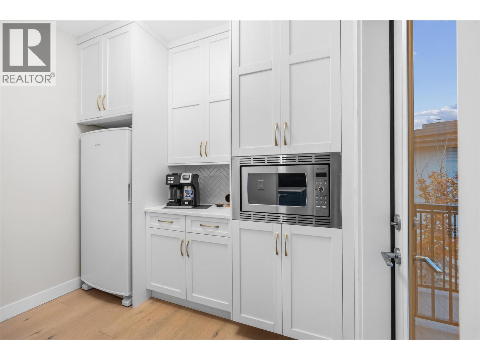 9438 Ledgestone Road, Lake Country, British Columbia  V4V 0A4 - Photo 15 - 10368838