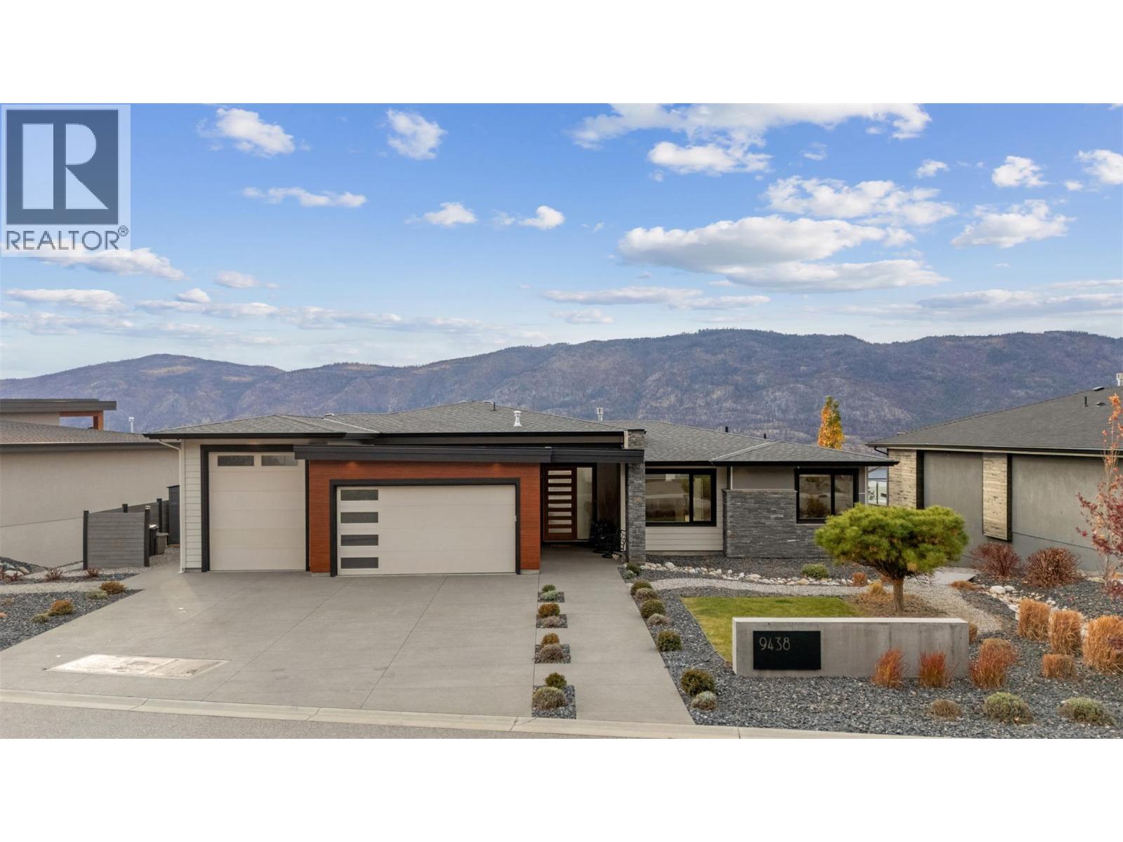 9438 Ledgestone Road, Lake Country, British Columbia  V4V 0A4 - Photo 3 - 10368838