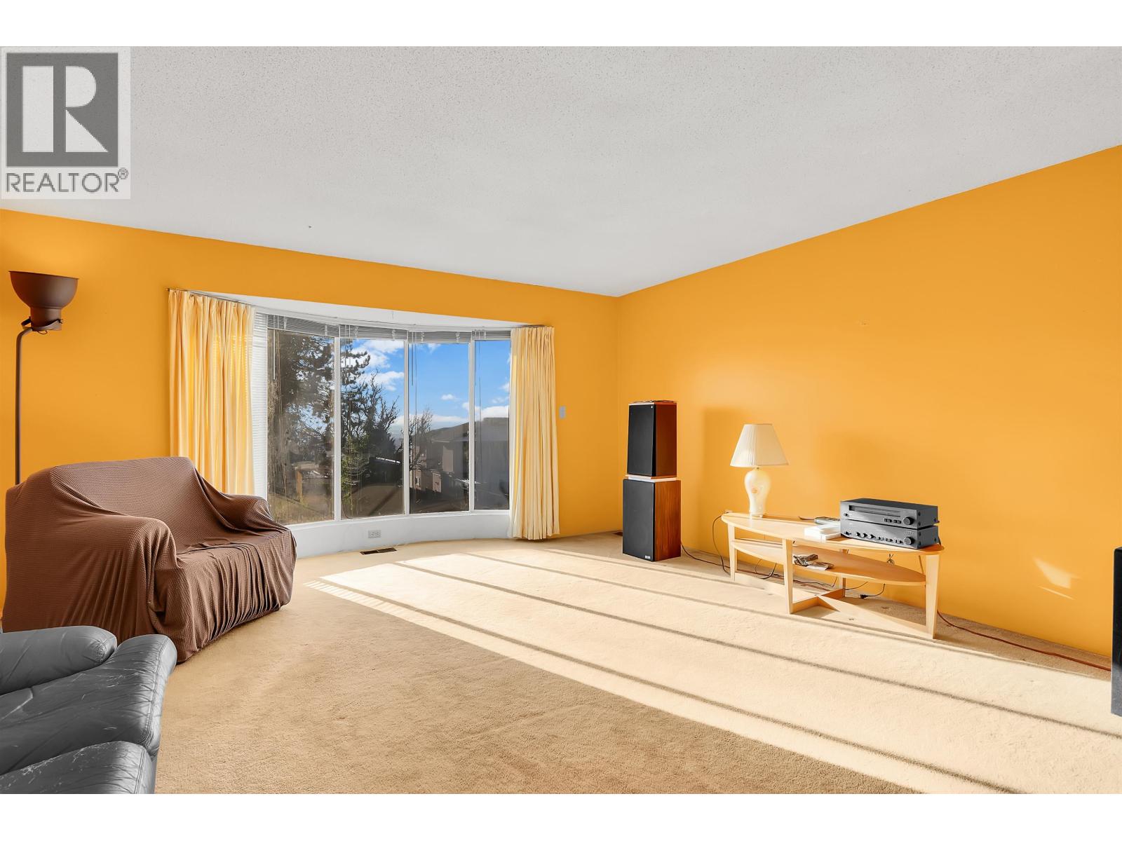 4580 Neville Street, Burnaby, British Columbia  V5J 2A4 - Photo 4 - R3085769