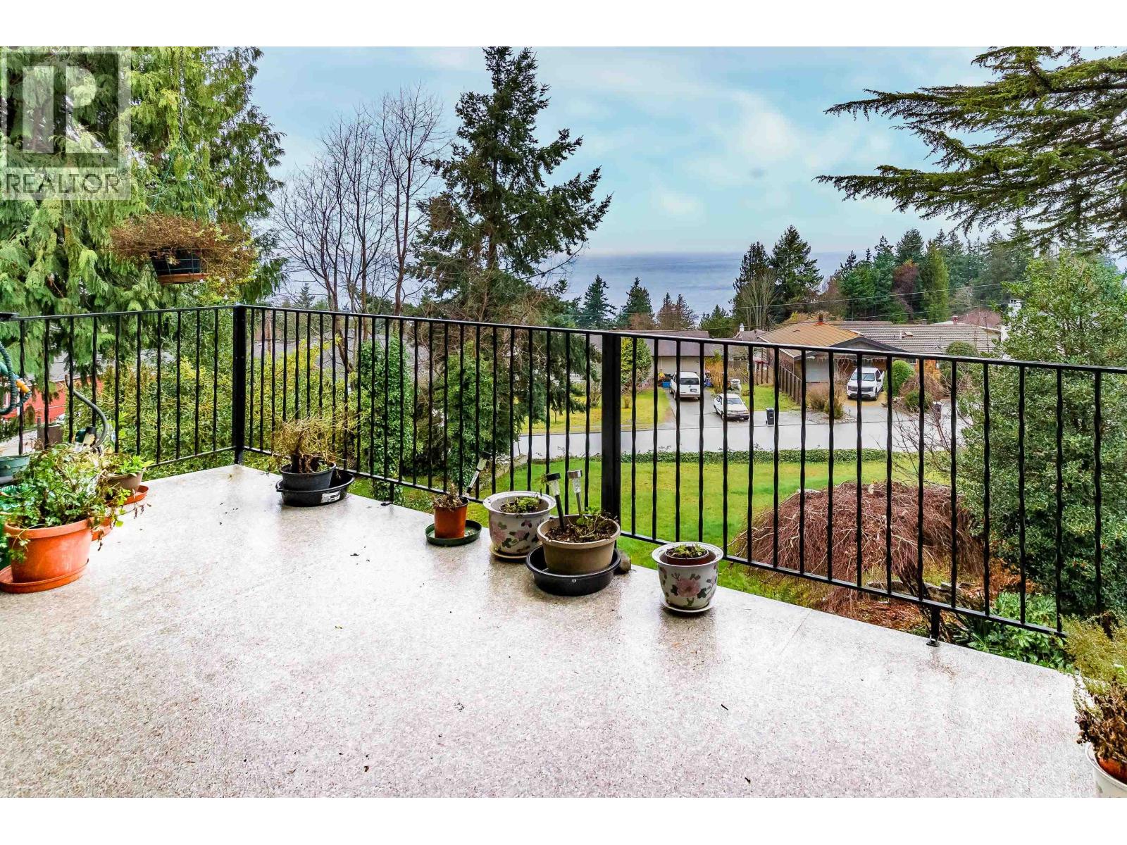 4908 Laurel Avenue, Sechelt, British Columbia  V7Z 0B7 - Photo 9 - R3085787