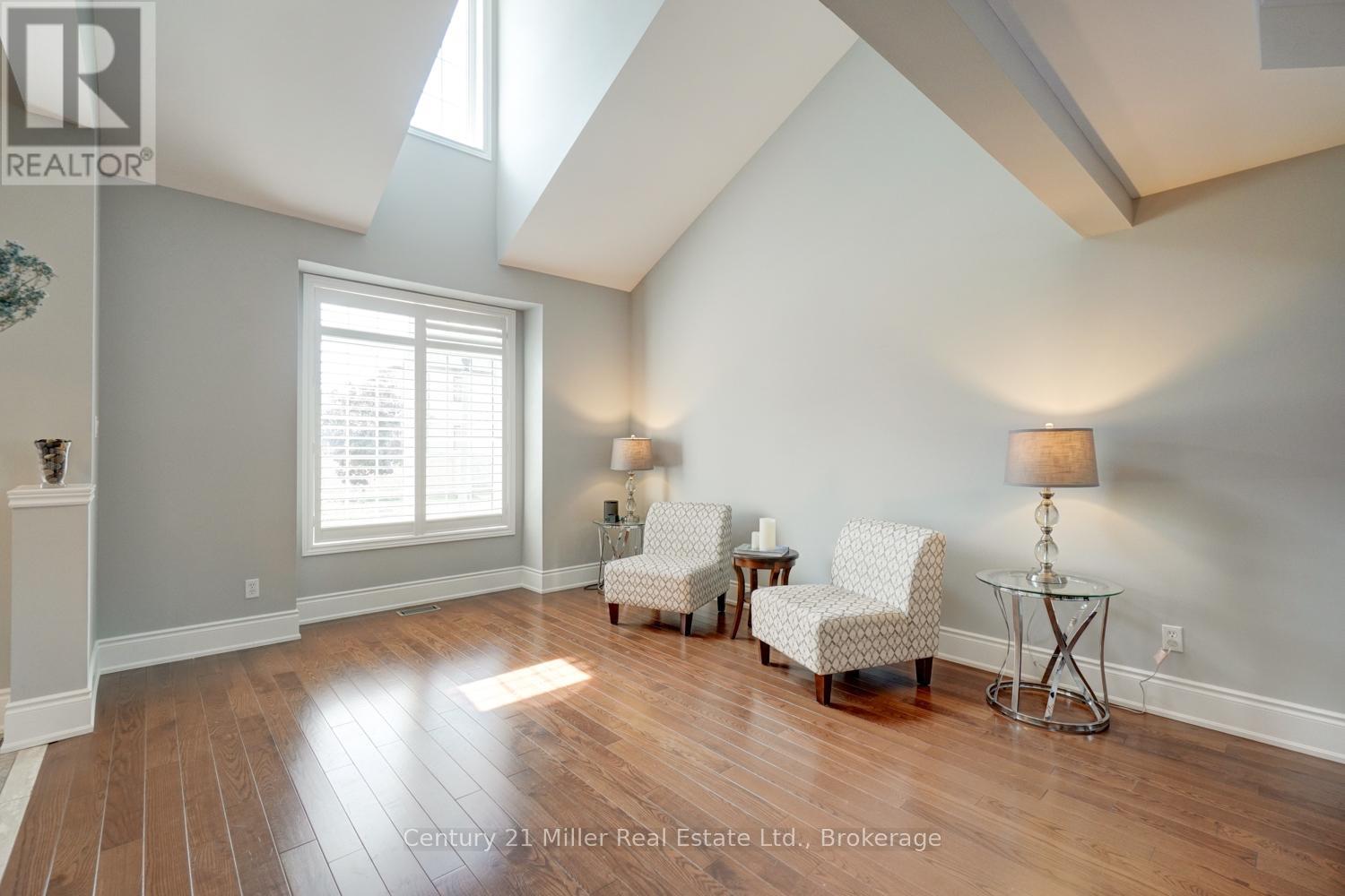 8 Watercliff Place, Hamilton, Ontario  L8E 6E5 - Photo 8 - X12747396