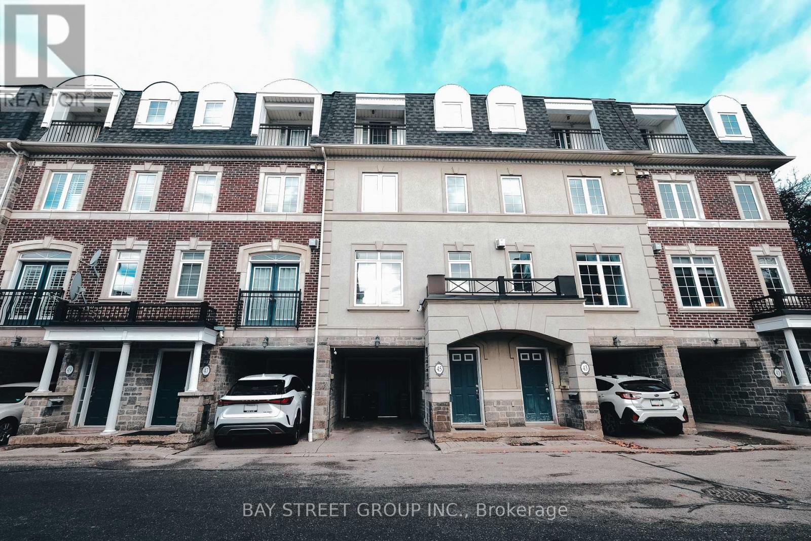 45 ROUTLIFFE LANE, Toronto, Ontario