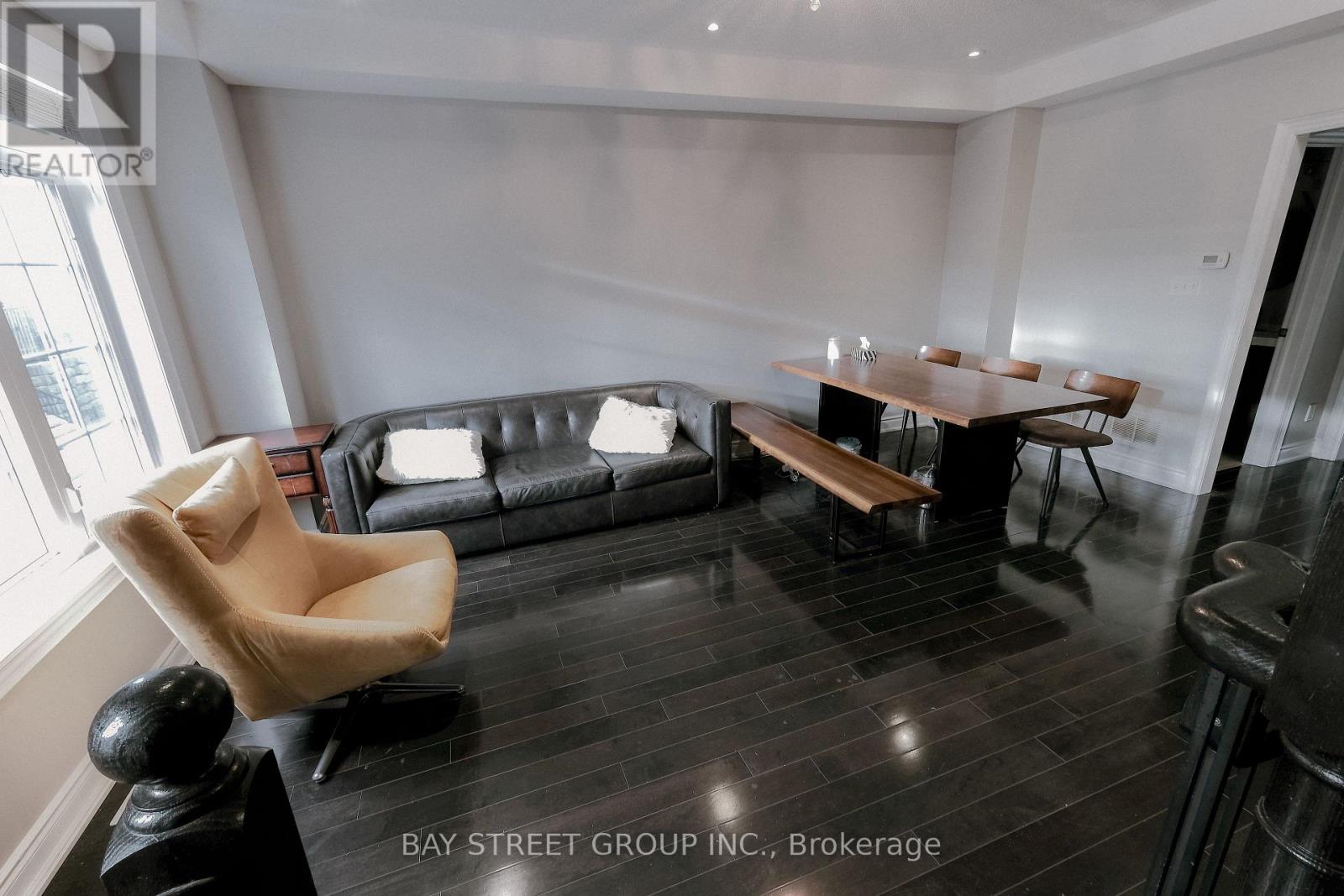 45 Routliffe Lane, Toronto, Ontario  M2N 0A5 - Photo 14 - C12751432