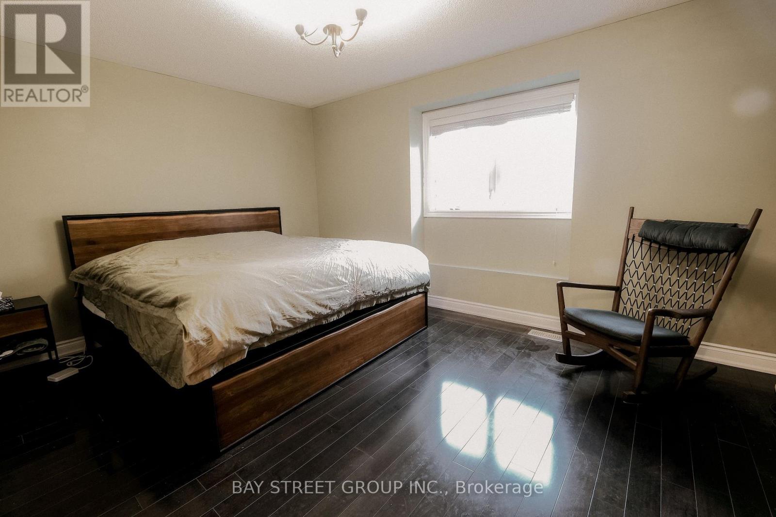 45 Routliffe Lane, Toronto, Ontario  M2N 0A5 - Photo 16 - C12751432