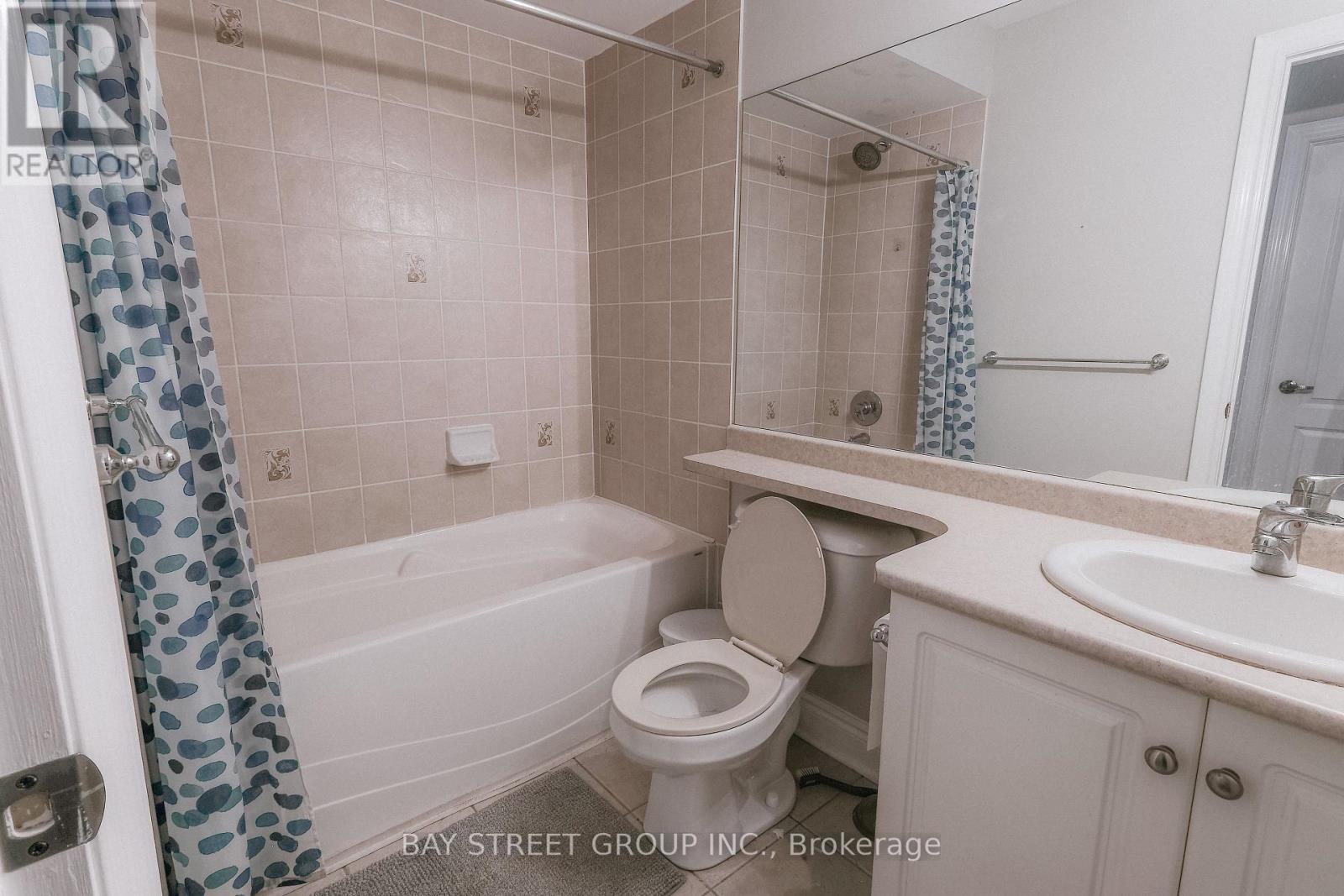 45 Routliffe Lane, Toronto, Ontario  M2N 0A5 - Photo 17 - C12751432