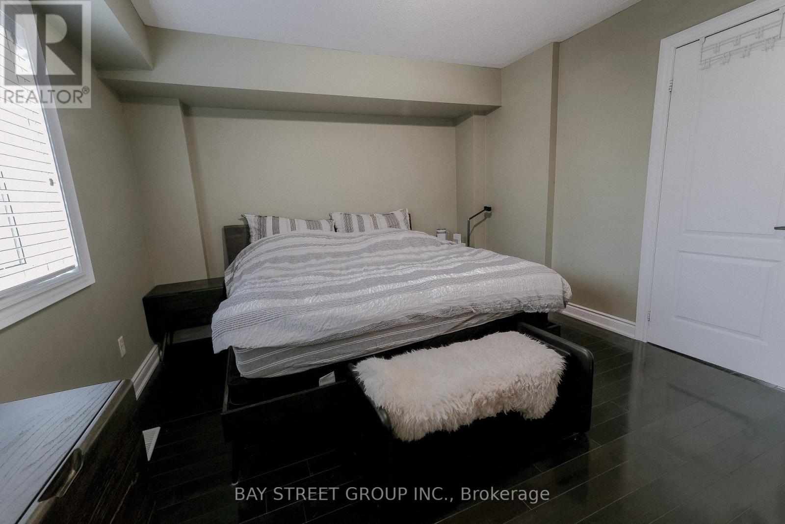 45 Routliffe Lane, Toronto, Ontario  M2N 0A5 - Photo 6 - C12751432