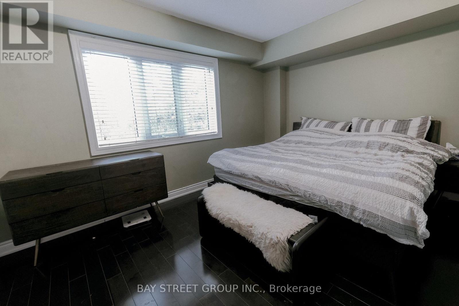 45 Routliffe Lane, Toronto, Ontario  M2N 0A5 - Photo 7 - C12751432