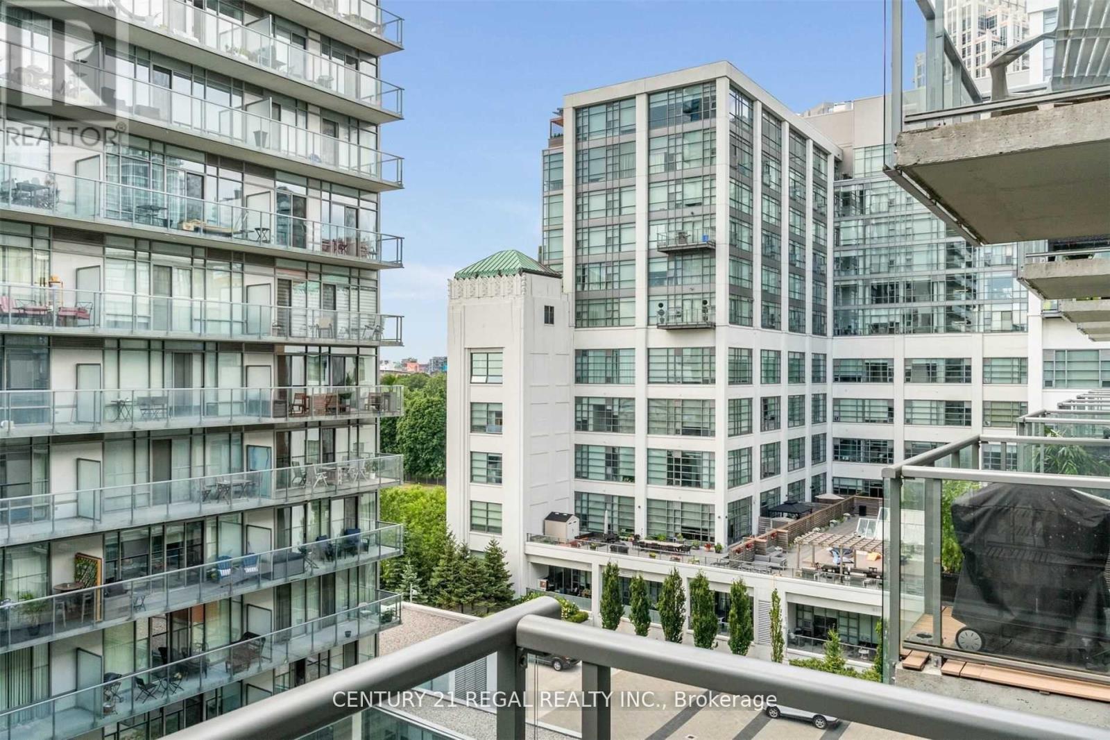 701 - 90 Stadium Road, Toronto, Ontario  M5V 3W5 - Photo 14 - C12751434