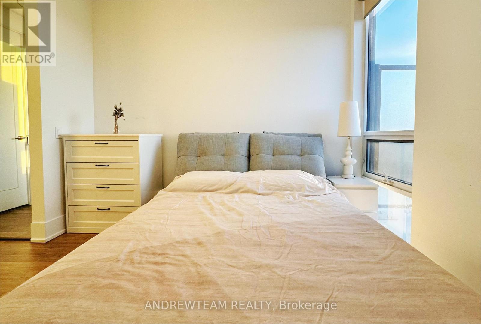 820 - 80 Vanauley Street, Toronto, Ontario  M5T 0C9 - Photo 11 - C12751440