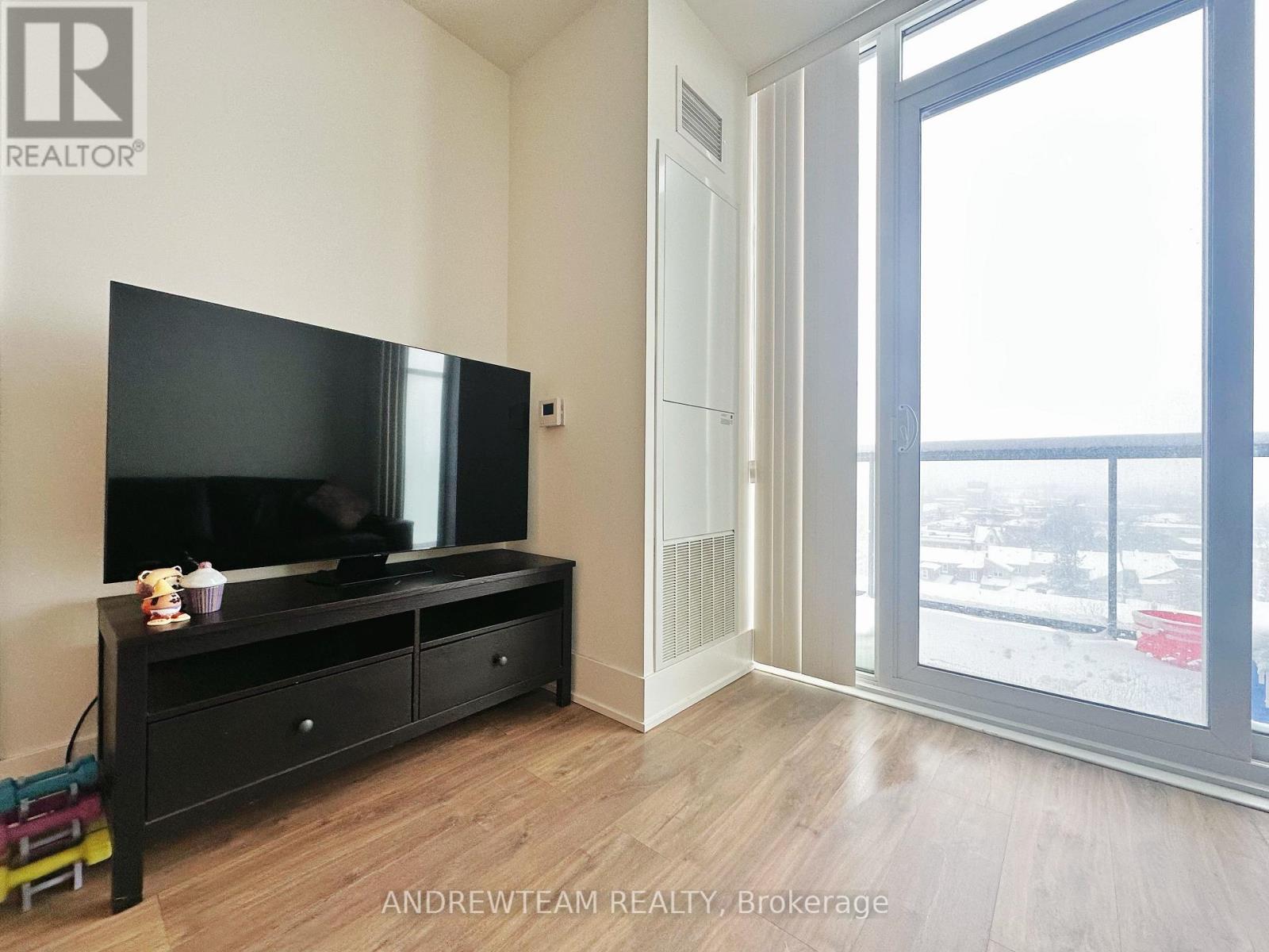 820 - 80 Vanauley Street, Toronto, Ontario  M5T 0C9 - Photo 13 - C12751440