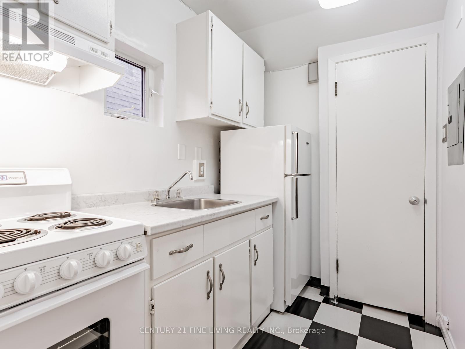 24 Webster Avenue, Toronto, Ontario  M5R 1N7 - Photo 42 - C12751452