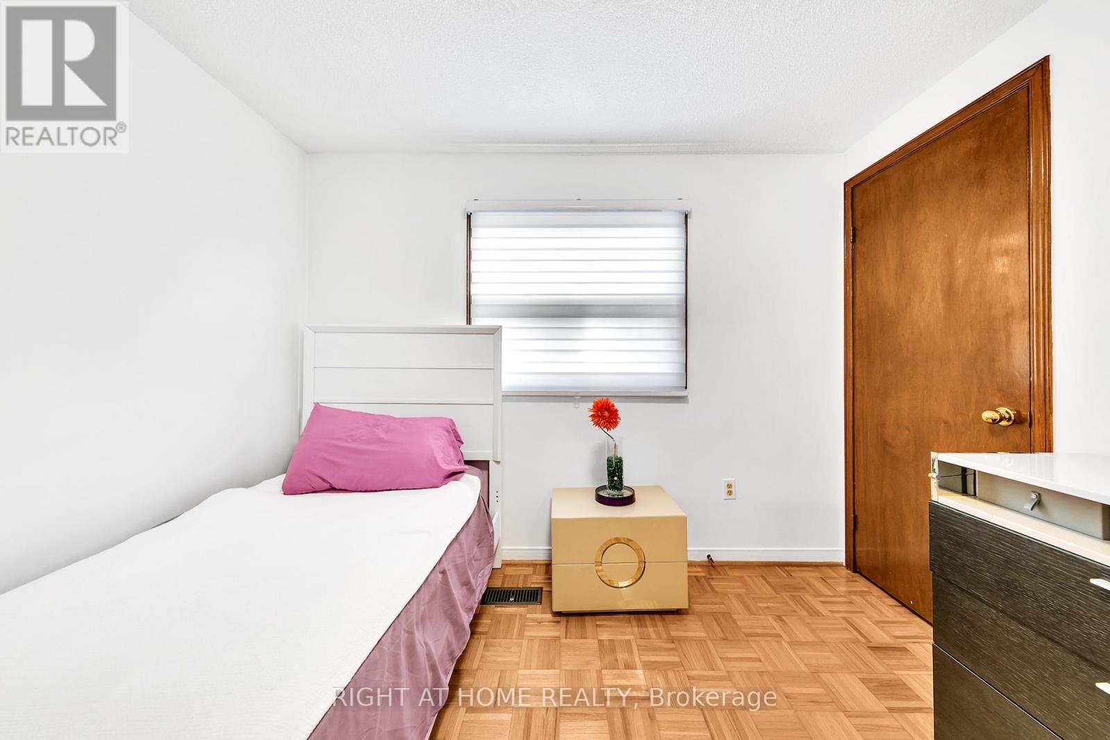 8 Terra Road, Vaughan, Ontario  L4L 3J5 - Photo 20 - N12751424