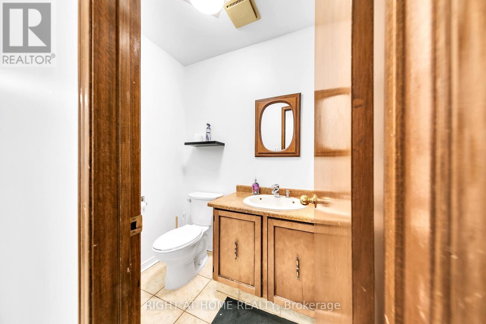 8 Terra Road, Vaughan, Ontario  L4L 3J5 - Photo 4 - N12751424